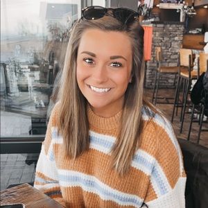 Meet your Posher, Lauren